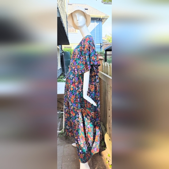 Handmade Cottage Core Floral Dress With Ruffled Sleeves And Pockets. Xl - Picture 5 of 9